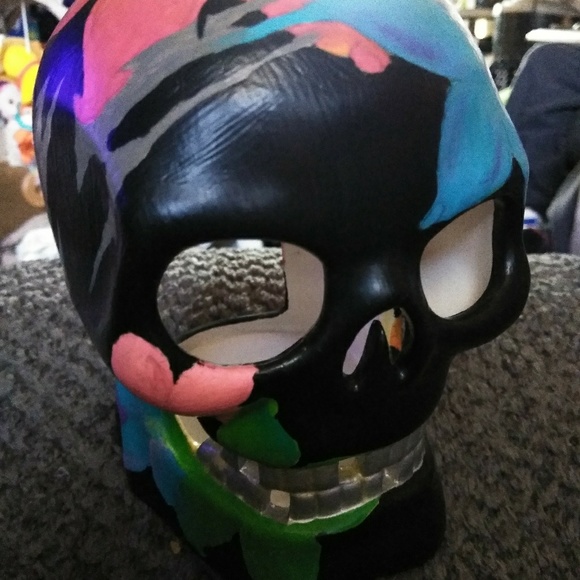 Best Day of the dead skulls halloween. - Picture 3 of 3